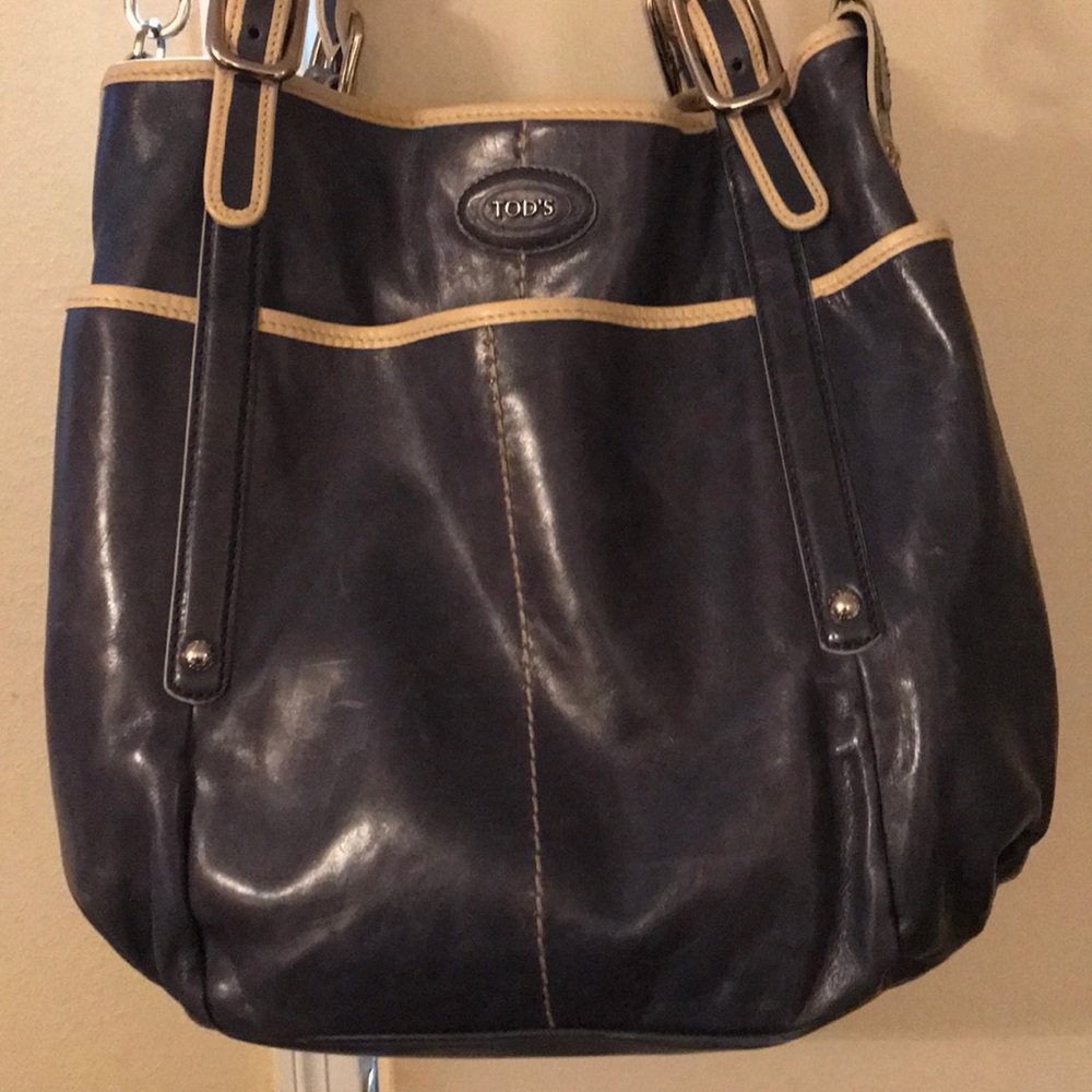 Authentic Tods Bucket Bag